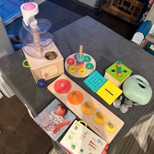 Lovevery Babbler Play Kit for 13, 14, 15 months